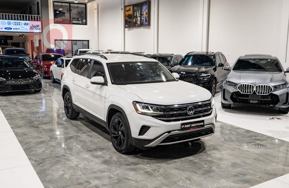 https://cdn.iqcars.ioe6252b66-c0b6-4d7e-b361-709fbd6c99c7_0.jpg
